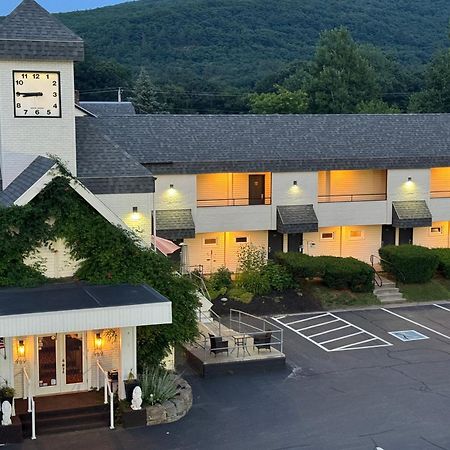 The Black Mountain Inn Brattleboro Bagian luar foto