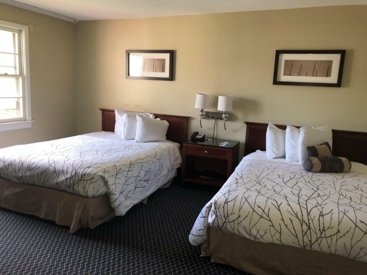 The Black Mountain Inn Brattleboro Bagian luar foto